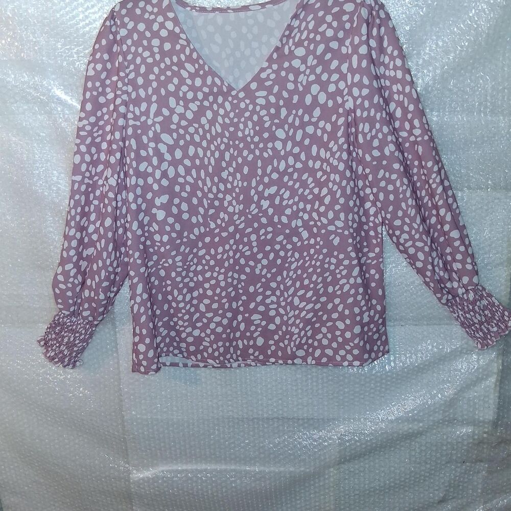The-unbranded-brand Women's White and Pink Blouse